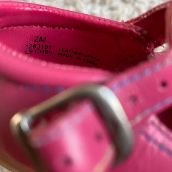 Stride Rite pink leather‎ Mary Jane walker shoes