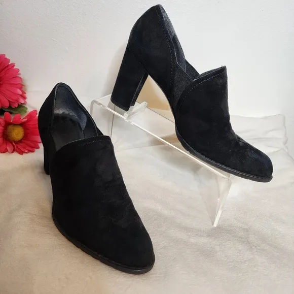 Stuart Weitzman Black Suede Leather Slip On Heels Traction Luxury Designer