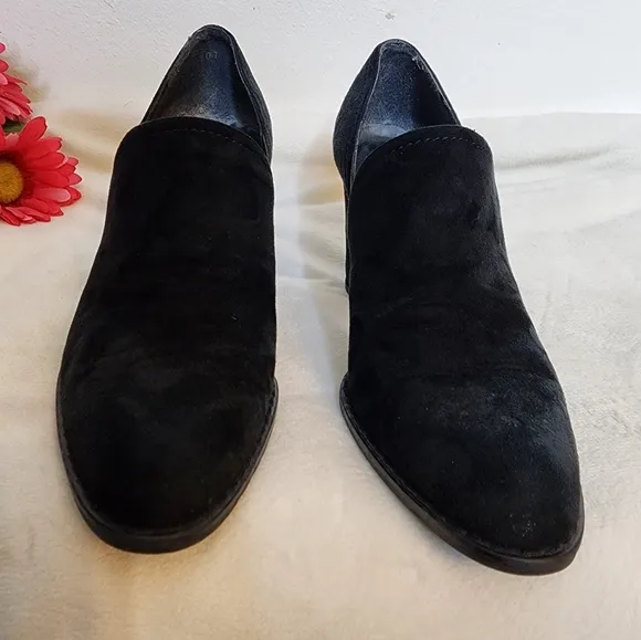 Stuart Weitzman Black Suede Leather Slip On Heels Traction Luxury Designer