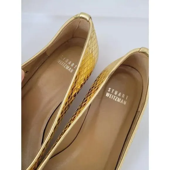 Stuart weitzman gold flat shoes 6.5