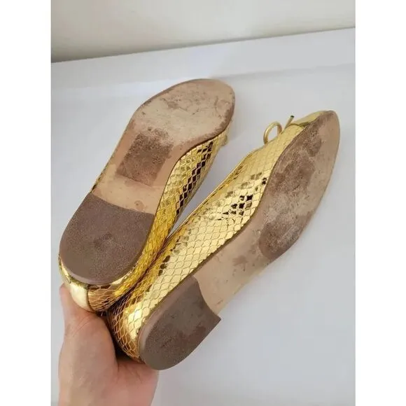 Stuart weitzman gold flat shoes 6.5
