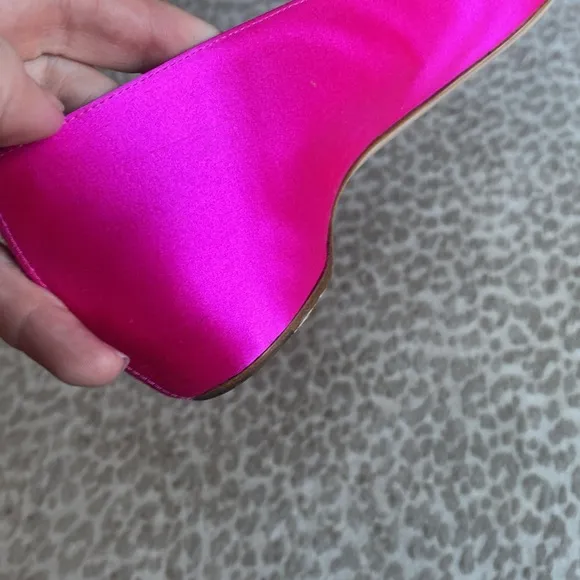 Stuart Weitzman Julie Hot Pink Satin-Wrapped Flat Skimmer, size 8