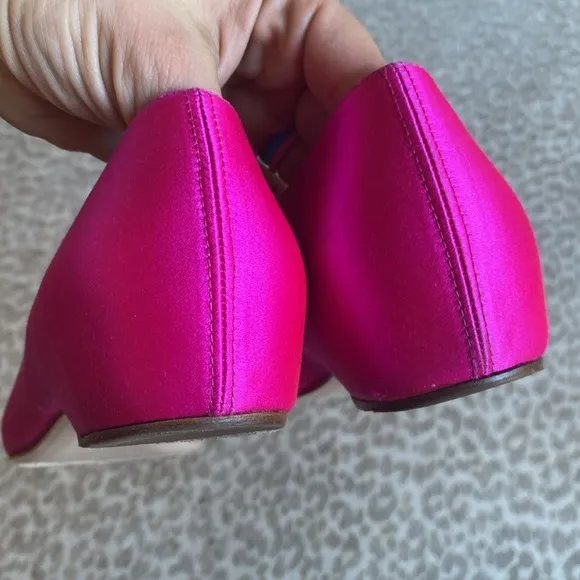 Stuart Weitzman Julie Hot Pink Satin-Wrapped Flat Skimmer, size 8