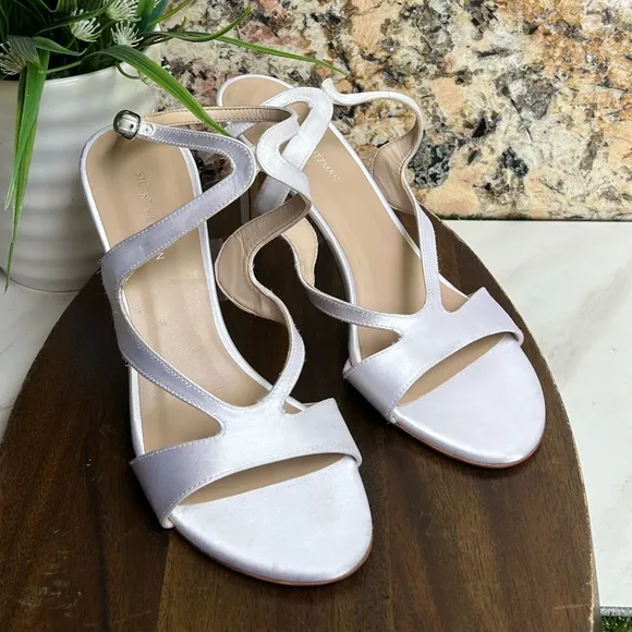 Stuart Weitzman Mariposa white Satin Sandal size 8 women Bride shoes
