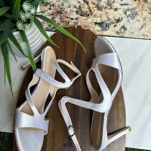 Stuart Weitzman Mariposa white Satin Sandal size 8 women Bride shoes