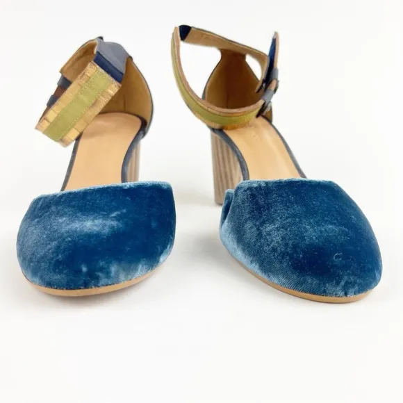 Sundance Aurora Blue Velvet Ankle Strap Heels Size 39 8.5
