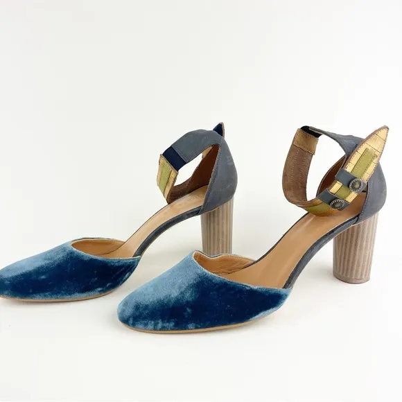 Sundance Aurora Blue Velvet Ankle Strap Heels Size 39 8.5