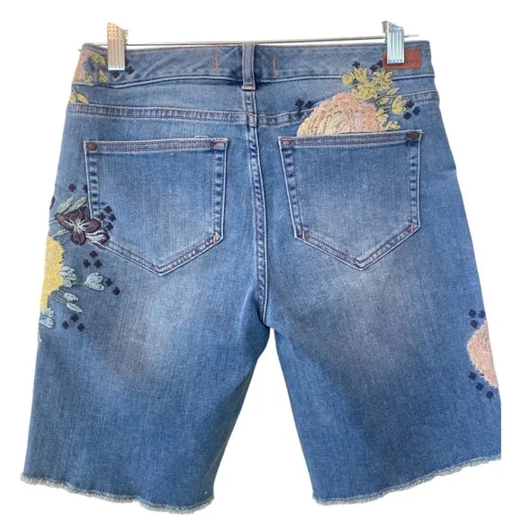 Sundance Embroidered Magnolia Fit Denim Shorts Women's 27 Bermuda
