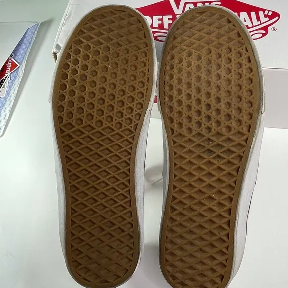 Supreme Vans White Castle Mens Size 10 Lace up Sneakers Shoes