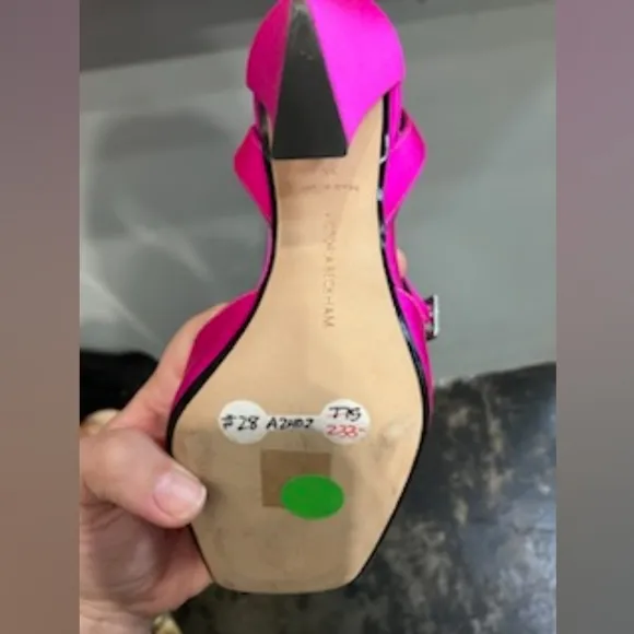 Sz 35 NIB $775 Victoria Beckham heels