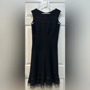 TADASHI SHOJI Pintuck Banded Knit Mesh Flirty Cocktail Dress Size M Fit &amp; Flare