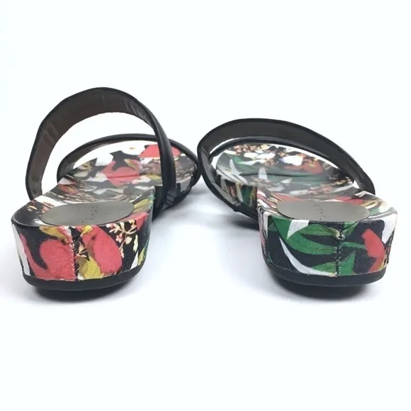 TAHARI Slide Sandals Leather Floral 2 Strap Playful Open Toe Slip On Shoe Size 6