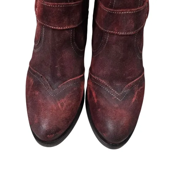 Taos Footwear Howdy Rugged Coastal Cow Girl Maroon Ankle Boots Chunky Heel