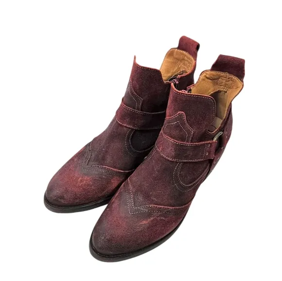 Taos Footwear Howdy Rugged Coastal Cow Girl Maroon Ankle Boots Chunky Heel