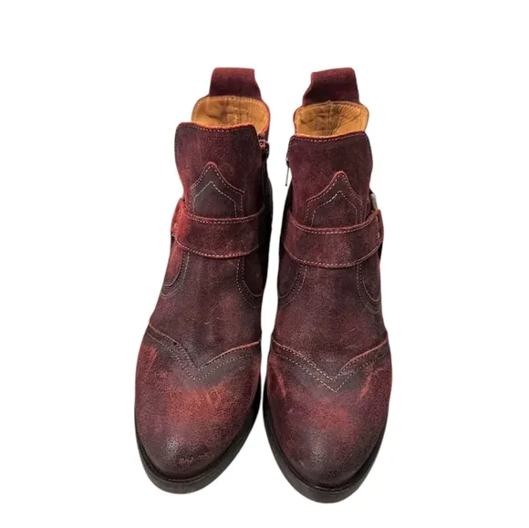 Taos Footwear Howdy Rugged Coastal Cow Girl Maroon Ankle Boots Chunky Heel