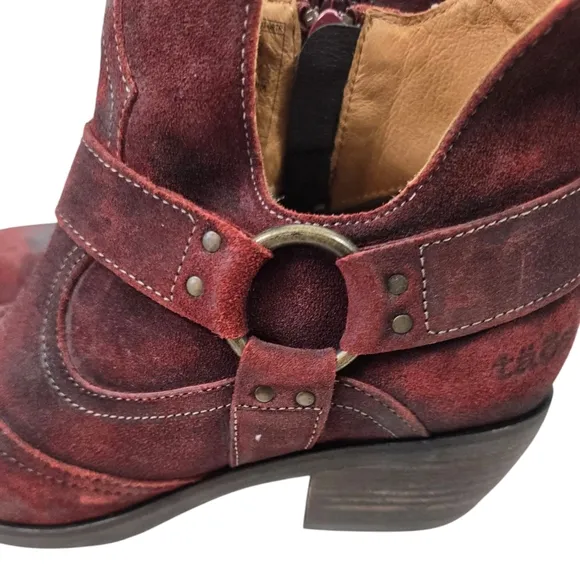 Taos Footwear Howdy Rugged Coastal Cow Girl Maroon Ankle Boots Chunky Heel