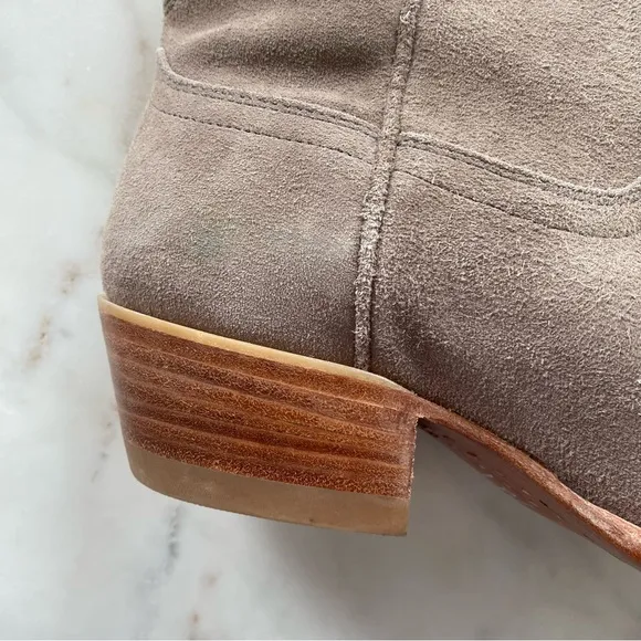 Tecovas Lucy Boots in Taupe Size 10 Gently Used