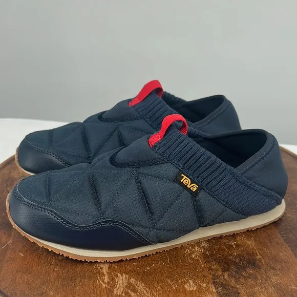 Teva Shoes Wm 8 ReEmber Blue Slip On Indoor Outdoor Camp Booties