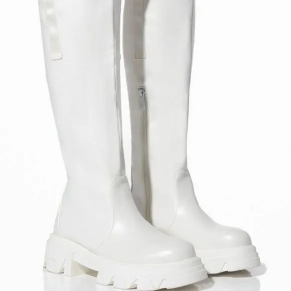 The Callie Lives Gone Girl Azalea Wanky Chunky Flat White Vegan Leather Boot 10