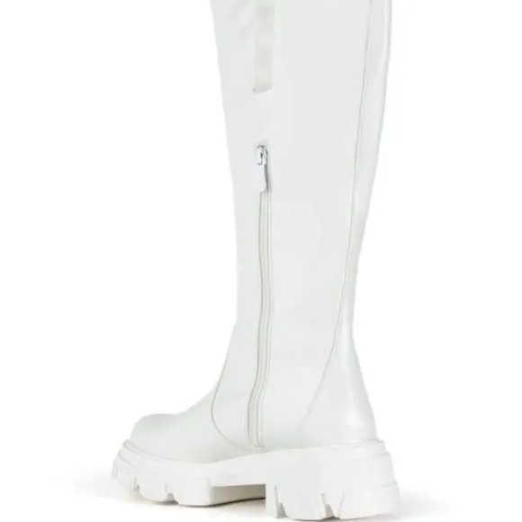 The Callie Lives Gone Girl Azalea Wanky Chunky Flat White Vegan Leather Boot 10