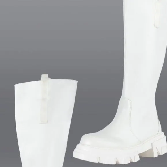 The Callie Lives Gone Girl Azalea Wanky Chunky Flat White Vegan Leather Boot 10