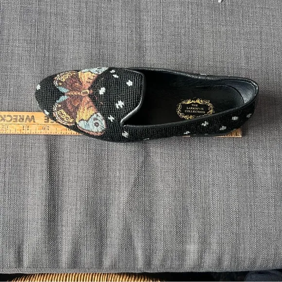 The Larkspur Collection butterfly embroidered flat shoes size 9 women’s