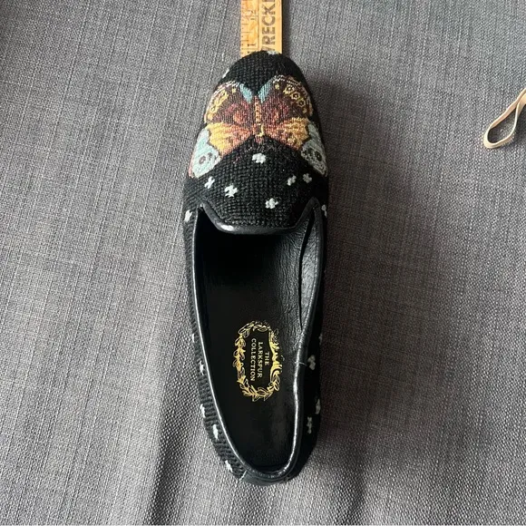 The Larkspur Collection butterfly embroidered flat shoes size 9 women’s