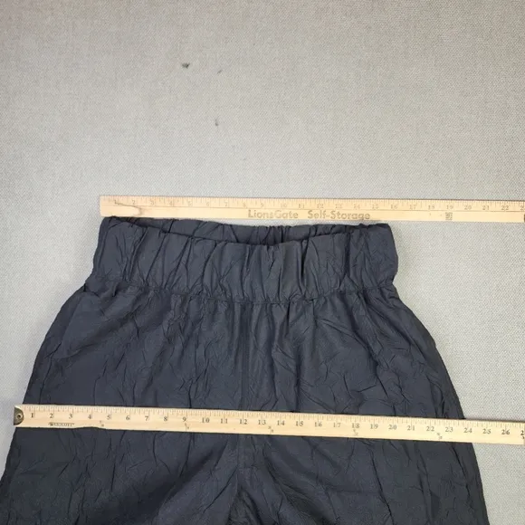 The Line By K Essex Pull On Black 13&quot; Shorts Size Large Sz 8 Lined Pockets NWOTS