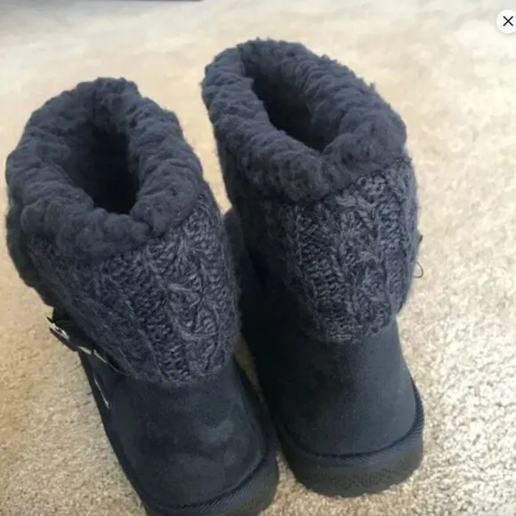 The Original Muk Luks Faux Fur Sweater Look Boots Blue NEW Fur Lining