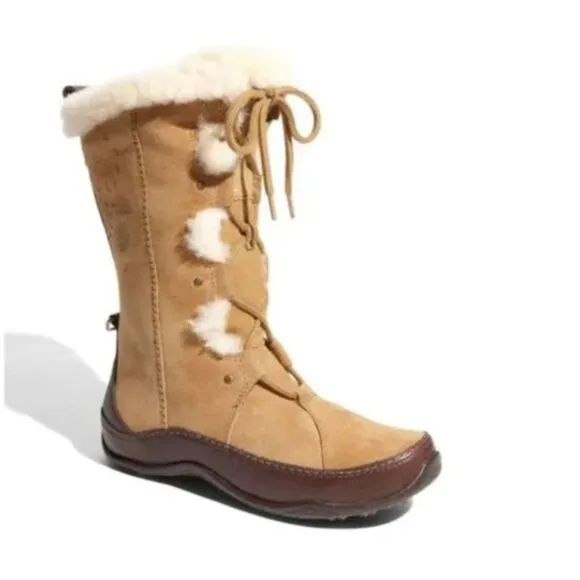 The North Face Abbey III Lace Up Suede Boots (7)