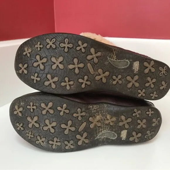 The North Face Abbey III Lace Up Suede Boots (7)