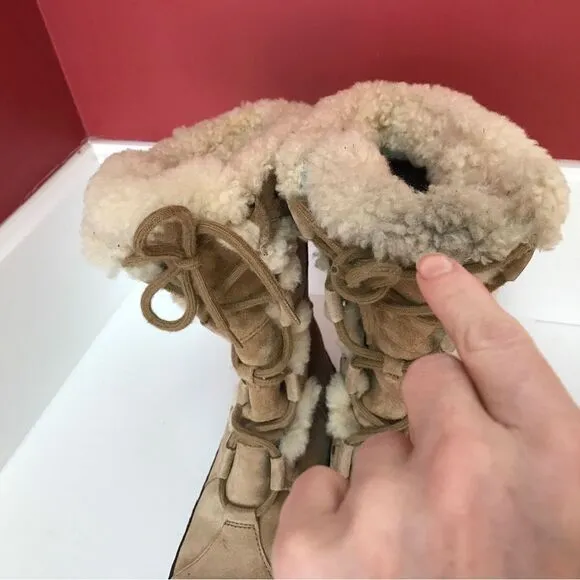 The North Face Abbey III Lace Up Suede Boots (7)