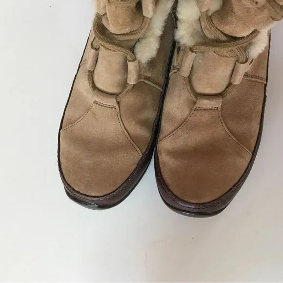 The North Face Abbey III Lace Up Suede Boots (7)