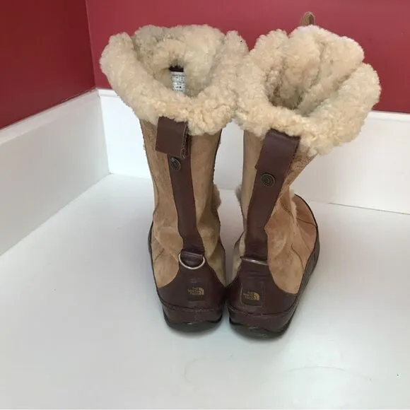 The North Face Abbey III Lace Up Suede Boots (7)