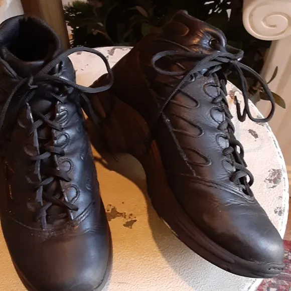Thorogood since 1892 Leather Lace Up Sneaker Boots USA Size 8 1/2