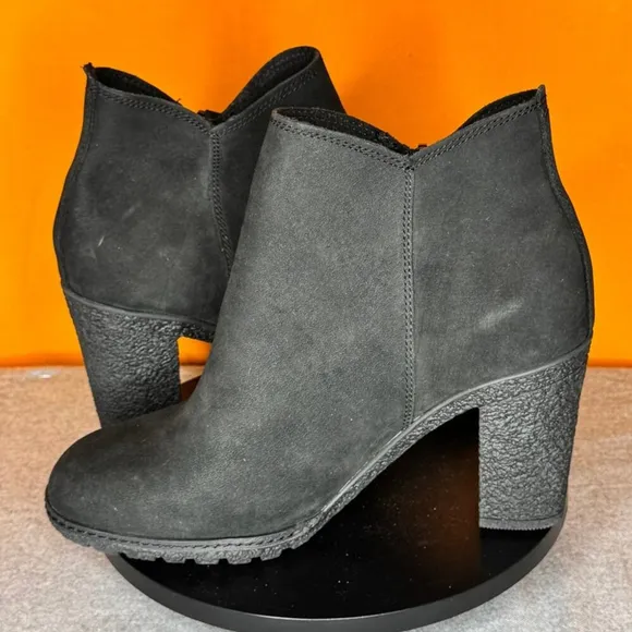 Timberland Black Size Zip Leather Suede Ankle Heel Bootie Size 7.5 EU 38.5