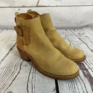 Timberland Boots Womens 10M Coulter Beige 8654A Leather Pull‎ On Made In USA