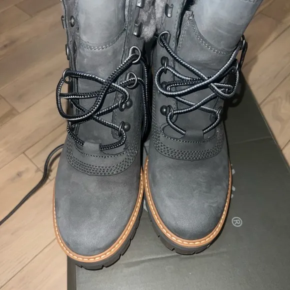 Timberland Gray Courmayeur Valley Shearling lined Winter Boots with Rugged Soles