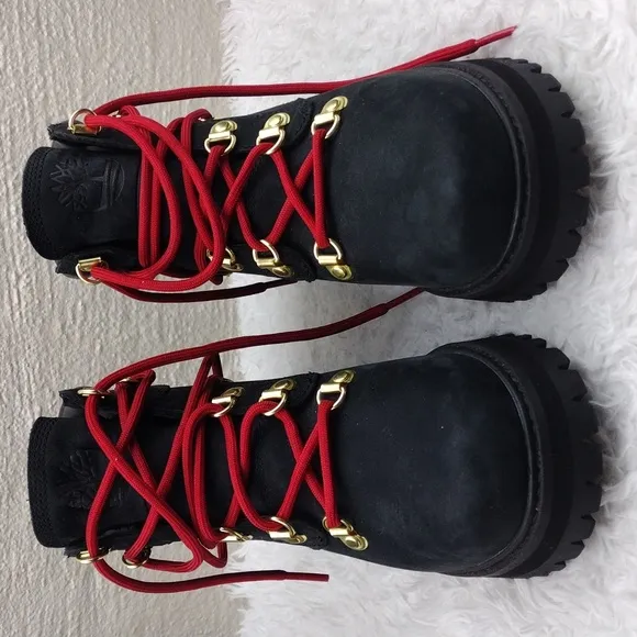 Timberland Heritage Rebotl Black Nubuck Leather D-Ring Lace Up 6&quot; Vibram Boot