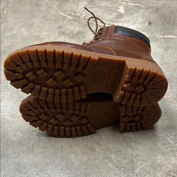Timberland Lace Up Boots Brown Rugged Design