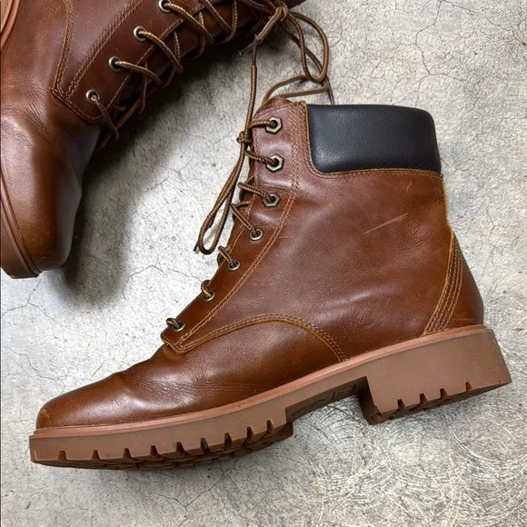 Timberland Lace Up Boots Brown Rugged Design