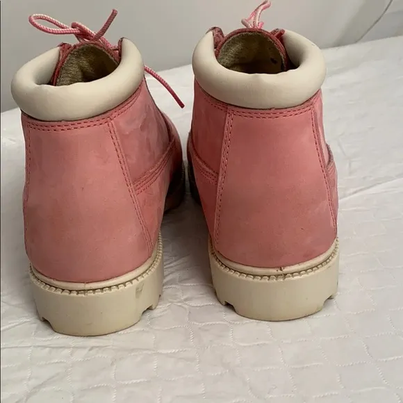 Timberland Nellie pink leather chukka boots 8.5