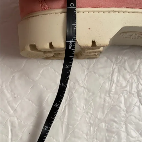 Timberland Nellie pink leather chukka boots 8.5