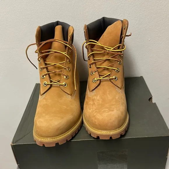 Timberland Tan and Black Ankle Boots with Nubuck Leather