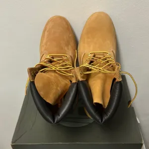 Timberland Tan and Black Ankle Boots with Nubuck Leather