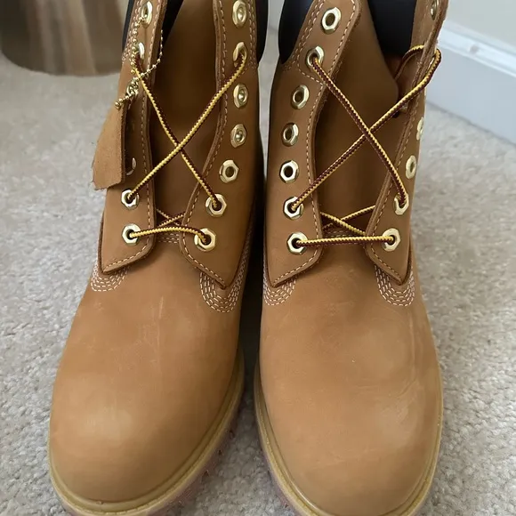 Timberland Tan Boots Rugged Nubuck Construction