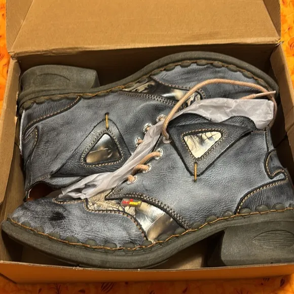 TMA EYES Leather Women's Ankle Boots 10W/42 worn once
