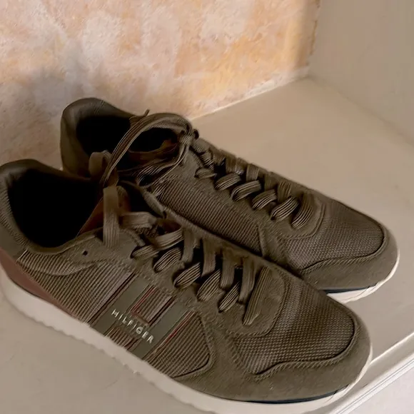 Tmmy Hilfiger TMakron Athletic Shoes Olive Brown 11.5 Lace Up