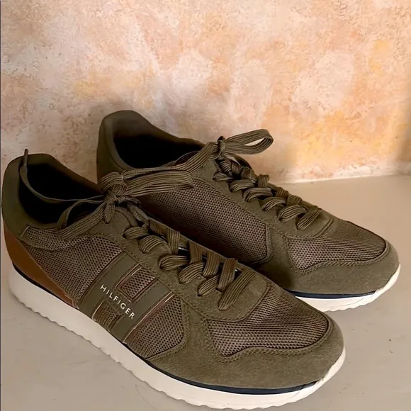 Tmmy Hilfiger TMakron Athletic Shoes Olive Brown 11.5 Lace Up