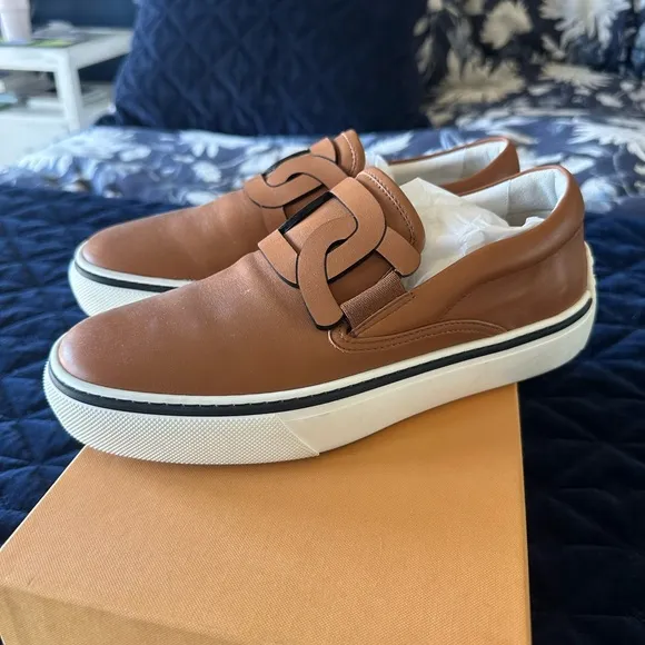 Tod’s Leather Slip on Sneakers T Logo Women’s Size 39 / US 9